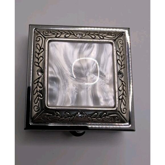 Brighton mother of pearl Pill Box w/ Mirror 4 Crystals 2 Sections Hinged Nice! - Picture 2 of 8